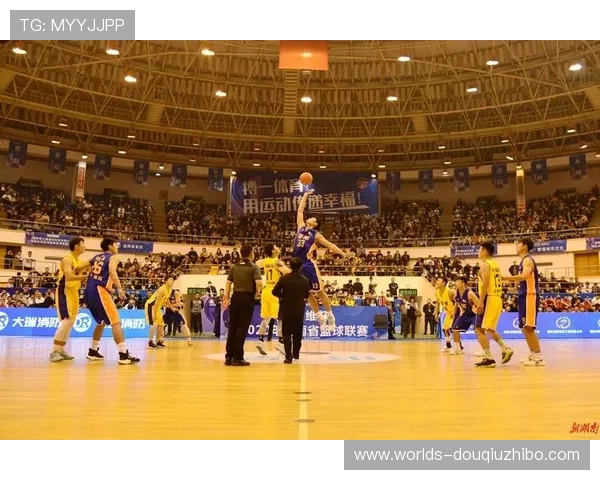 体育迷必备斗球直播免费体育直播软件，实时更新热门赛事高清直播