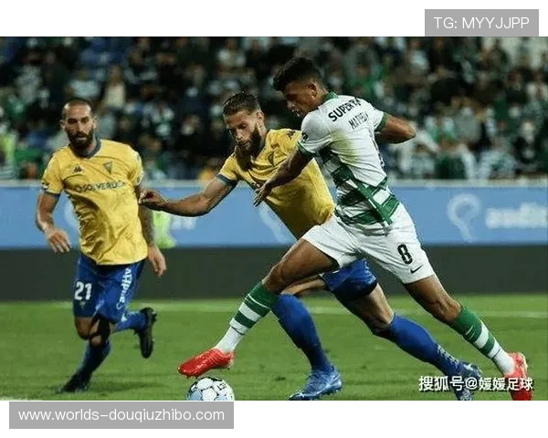 获取斗球网App最新版本，尽享丰富足球赛事和互动社区内容